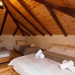 Bujtina Maria Hotell 4*