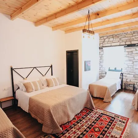 Hotel Bujtina Maria 4*