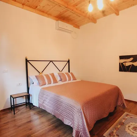 Hotel Bujtina Maria Stegopull