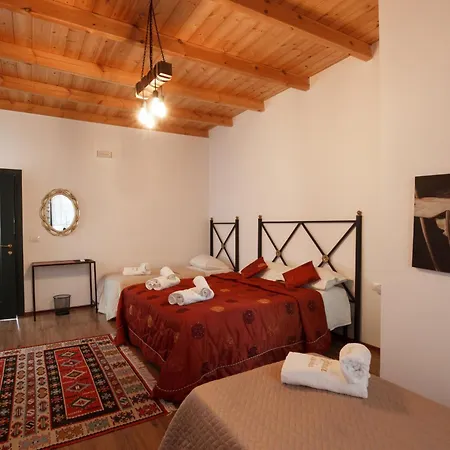 Bujtina Maria 4*