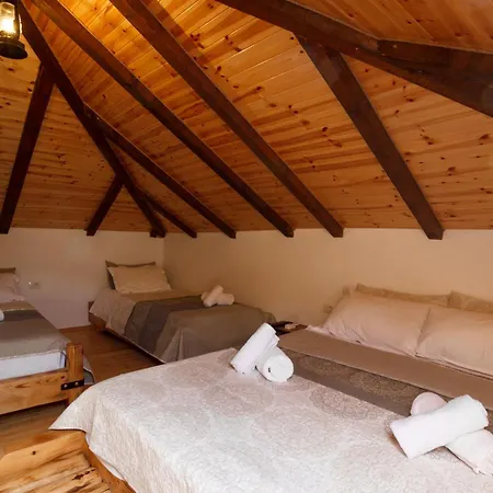 Bujtina Maria Hotel 4*