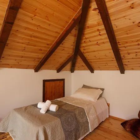 Bujtina Maria Stegopull