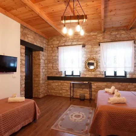 Hotel Bujtina Maria 4*