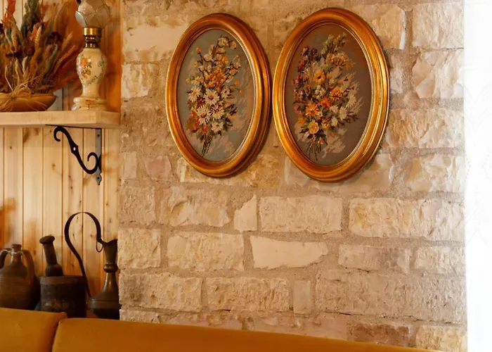 فندق Bujtina Maria 4*